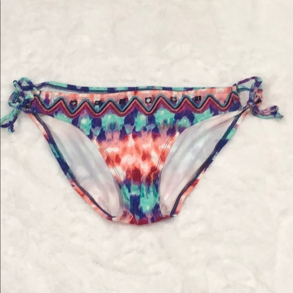 Kenneth Cole Bikini Bottoms Size Large - Picture 2 of 5